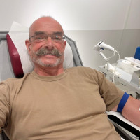 In wenigen Wochen wird Frank Peter Münch aus Petershausen zum 200. Mal Blut spenden.